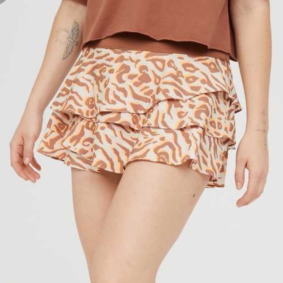 Matching Set Aerie OFFLINE Maggie Ruffle Printed Skirt Small & rust longline bra - Picture 6 of 7